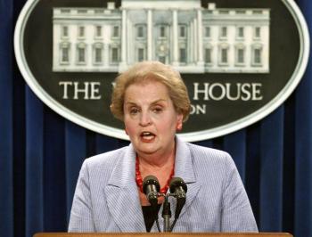 Muere Madeleine Albright, primera mujer en ser secretaria de Estado de EEUU