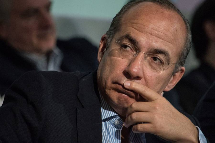 Felipe Calder&oacute;n felicita a Eugenio Derbez por ganar el &Oacute;scar y arremete contra el Tren Maya