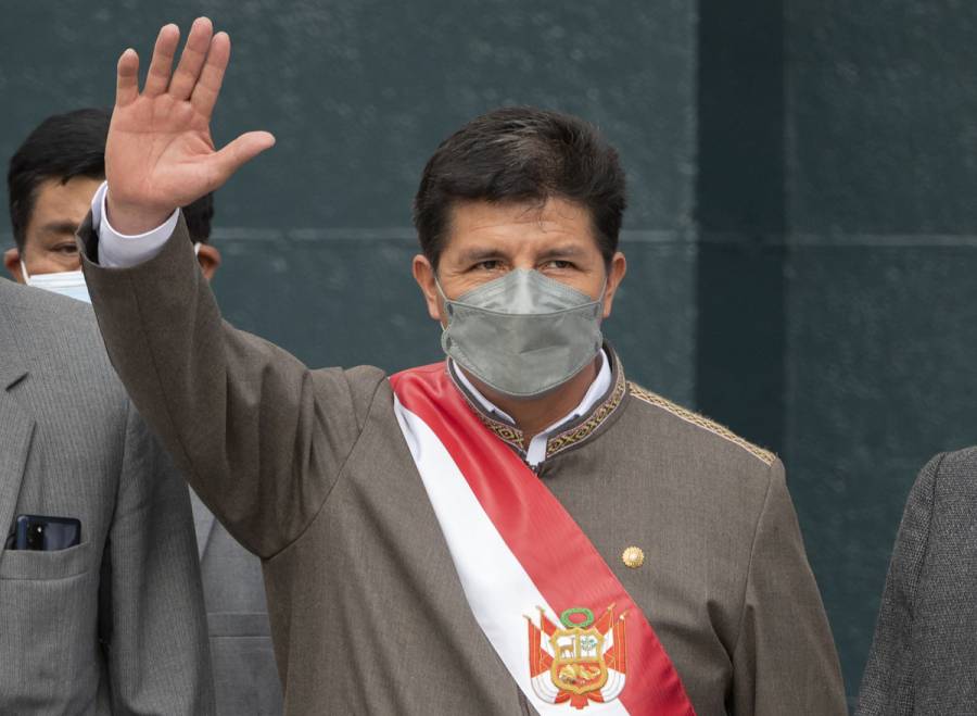 Presidente Pedro Castillo se salva de ser destituido por el Congreso de Perú