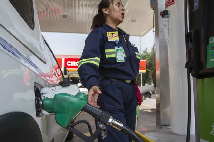 ¿Con el tanque vacío? Conoce las cinco gasolineras más económicas de la CDMX