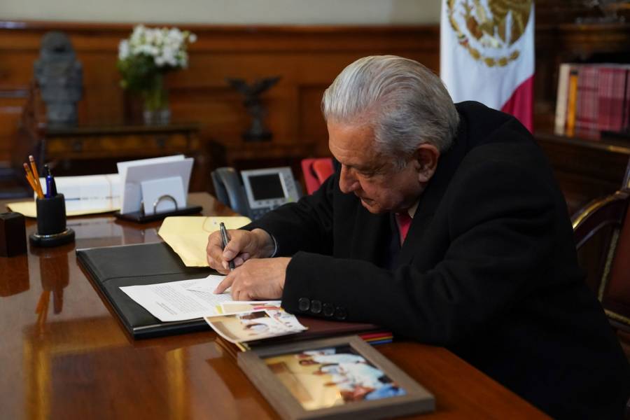 Tribunal Electoral ordena a AMLO publicar sentencia; de lo contrario arrestan a “Jesús” y a “Jessi”
