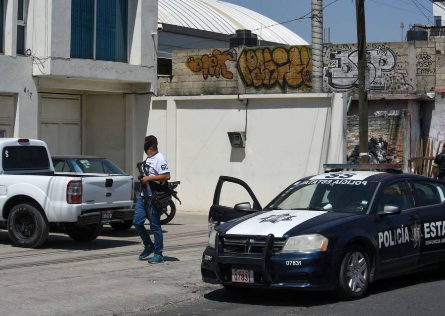 Enfrentamiento armado en Ciudad Fernández deja un policía herido