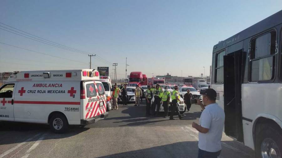 Accidente de autobús deja 30 heridos en la autopista México-Pachuca