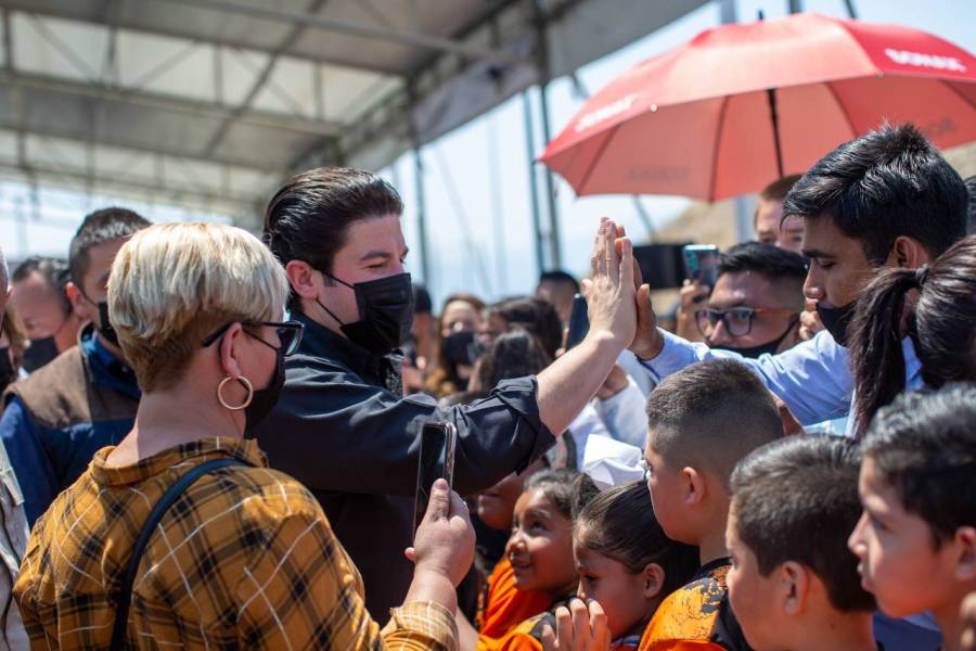 Samuel García anunció programa de cobertura universal contra el cáncer de mama en NL