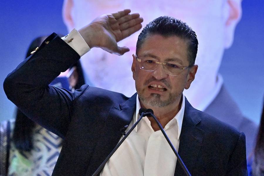 Rodrigo Chaves resulta electo como presidente de Costa Rica