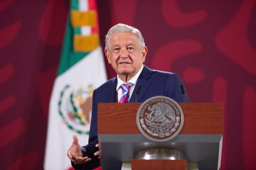 AMLO califica a mayoría de ministros de 