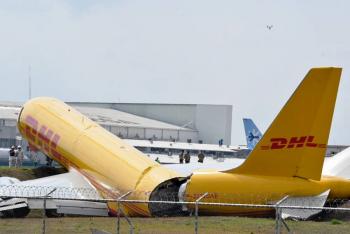 Avi&oacute;n de carga se parte en dos en Costa Rica