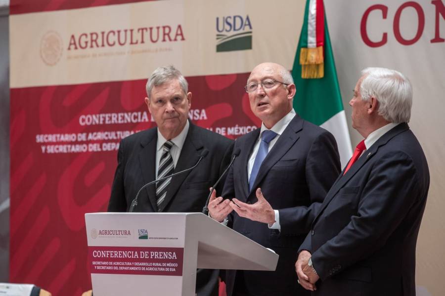 “La uni&oacute;n entre Estados Unidos y M&eacute;xico es para siempre”: Ken Salazar