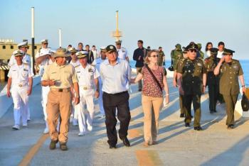 AMLO tarda 4 horas en llegar a las Islas Marías