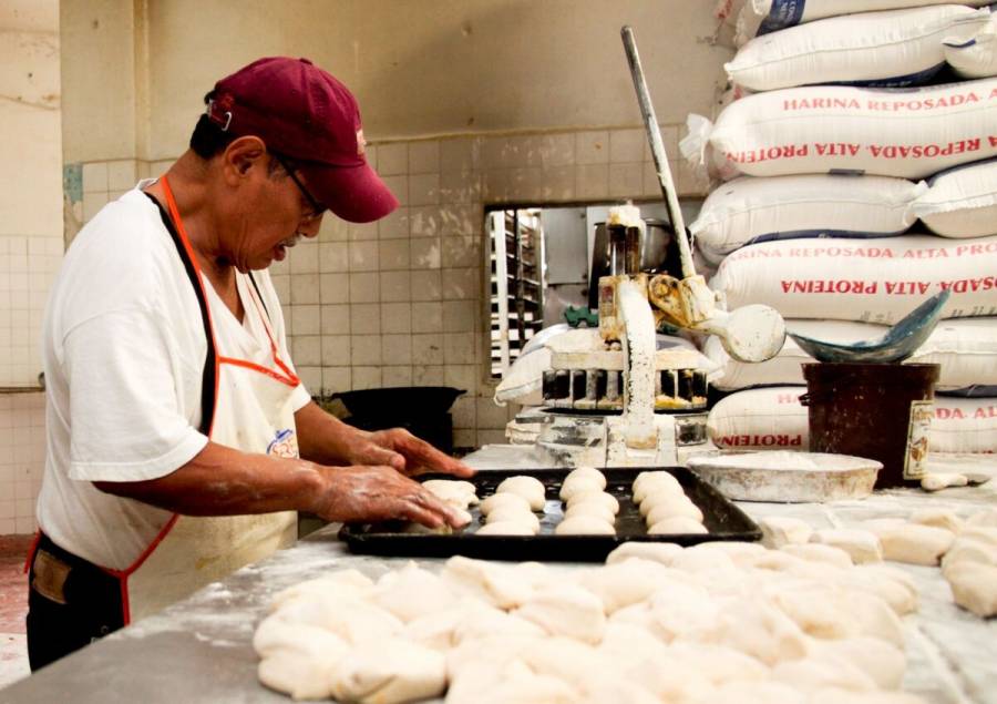 Prev&eacute;n fuerte aumento del precio del pan por alza del trigo