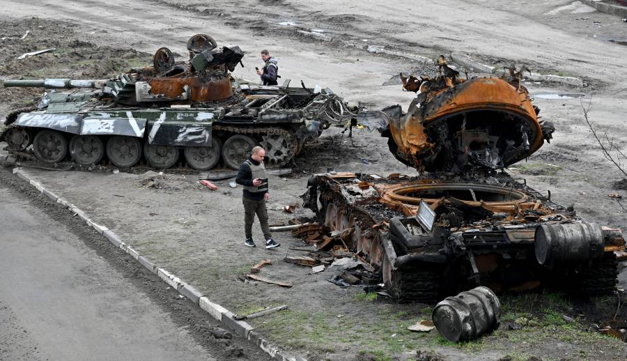 Refuerza Rusia su presencia militar en Mariúpol