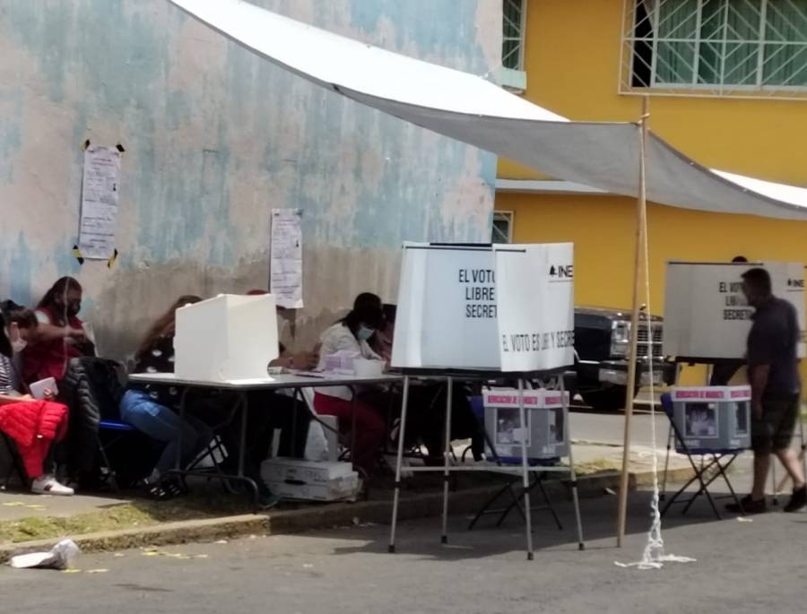 Calor hace que baje afluencia en casillas; hubo más gente en la mañana