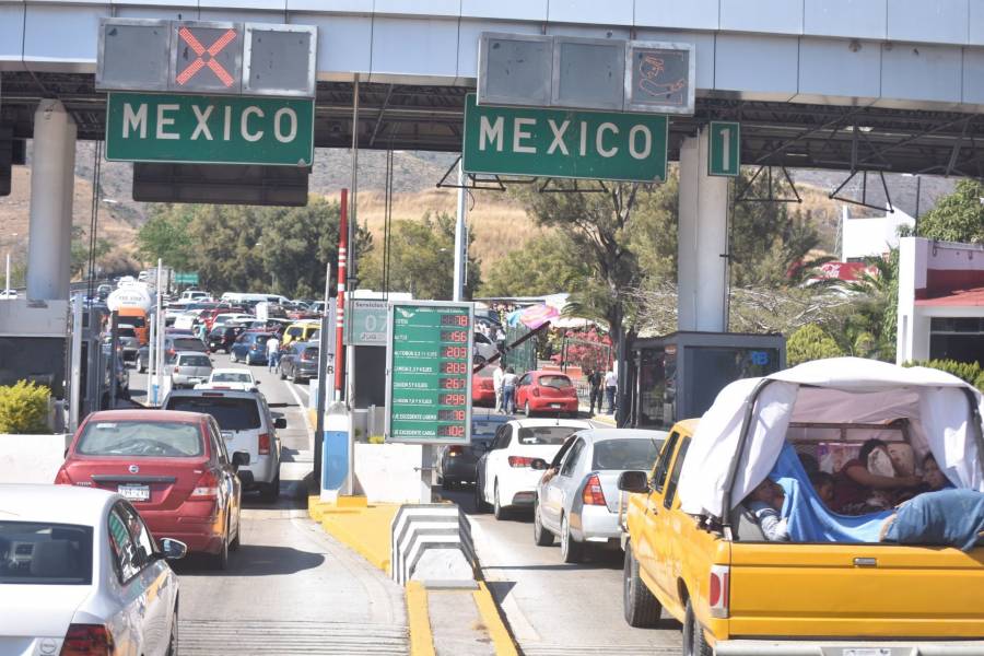 Semana Santa: Más de 15 mil autos entran a Acapulco por día