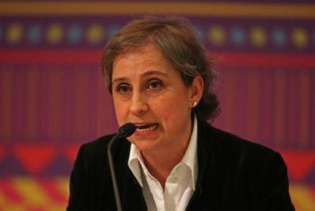AMLO acusa a Aristegui de encabezar campañas de desprestigio