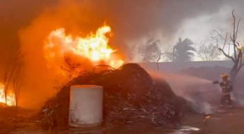 Nuevo Le&oacute;n | Reportan incendio en bodegas del parque industrial de Apodaca