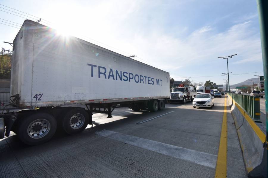 Autoridades de Texas derogan orden de inspección a camiones mexicanos