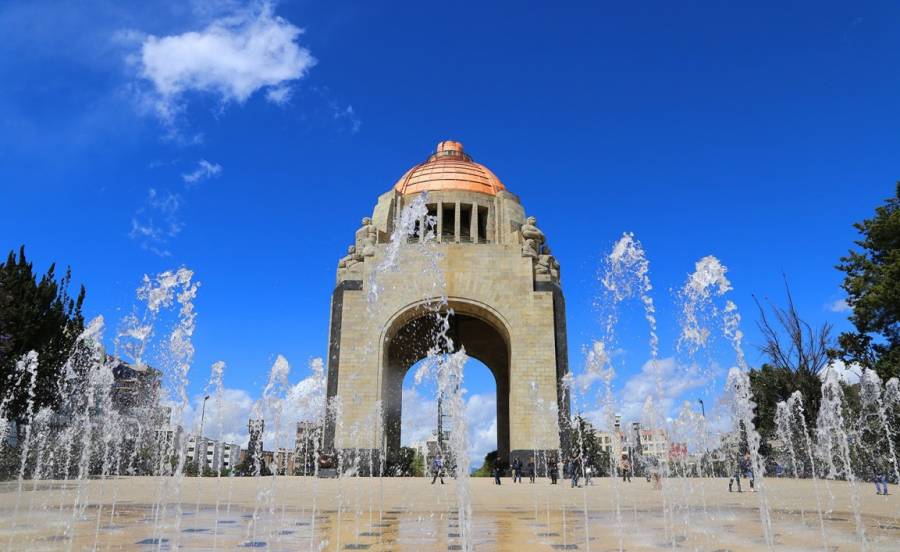 Disfruta de una excelente vista panorámica en el Monumento a la Revolución