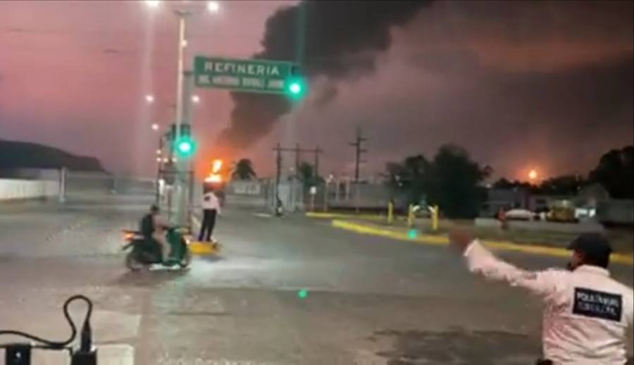 Reportan nuevo incendio en la refinería Antonio Dovalí de Salina Cruz