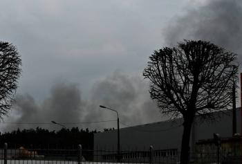 Ataque ruso a f&aacute;brica militar en Kiev, deja un muerto