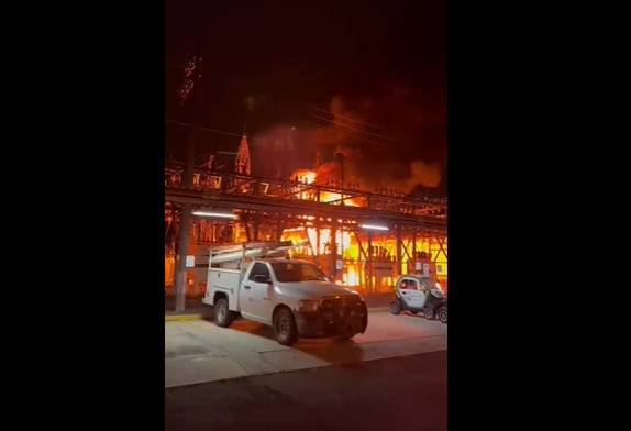 Autoridades reportan incendio en subestación de la CFE, en la colonia Industrial de Morelia