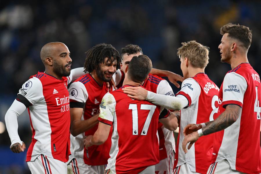 Arsenal asalta Stamford Bridge y se acerca a la Champions