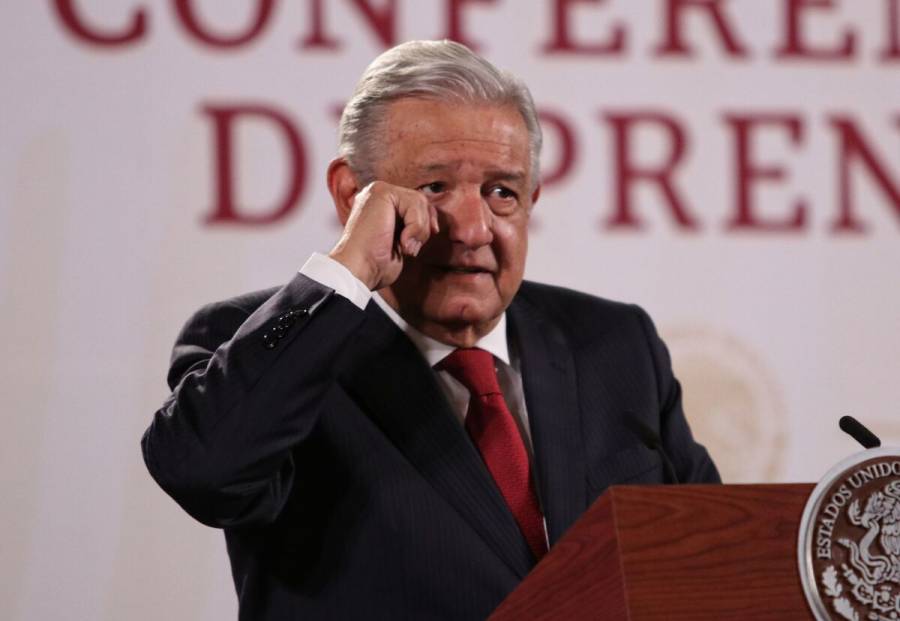 “Es una época de mentiras”, acusa AMLO tras golpeteo de opositores