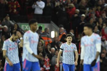 Tras la debacle en Anfield, Manchester United hace cambios en su &aacute;rea de fichajes