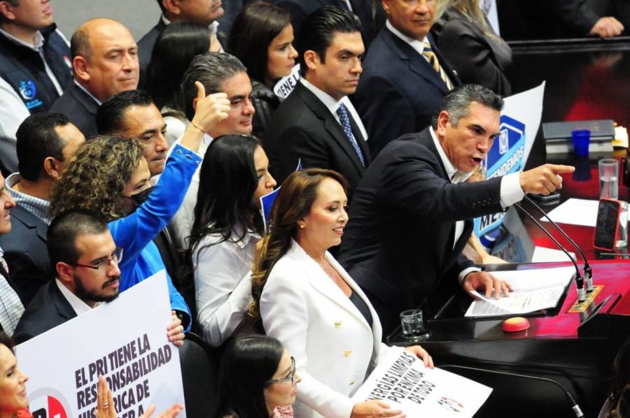 AMLO justifica llamar “traidores a la patria” a quienes votaron contra Reforma Eléctrica