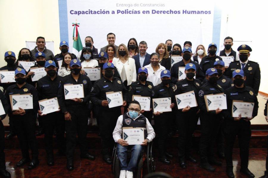 Policías de Miguel Hidalgo reciben certificado en Derechos Humanos