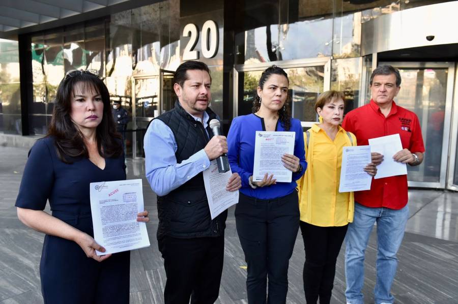 Diputados de Va por México denuncian a AMLO y Morena ante la FGR por campaña de “traidores a la patria”