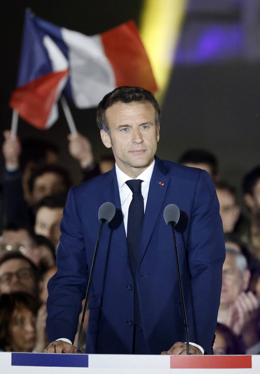 Pese a baja votación, Francia reelige como presidente a Macron