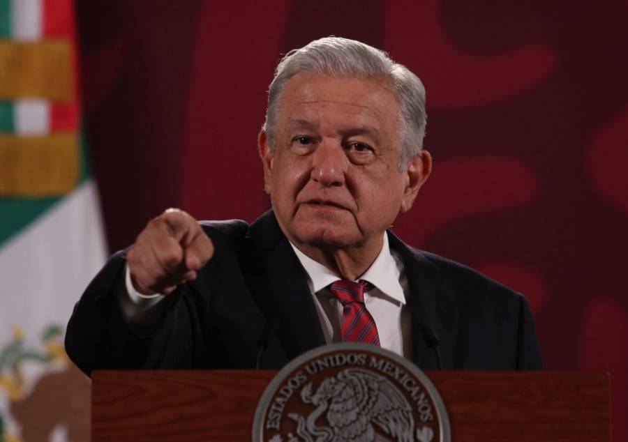 AMLO celebra triunfo de Emmanuel Macron ante su rival Marine Le Pen