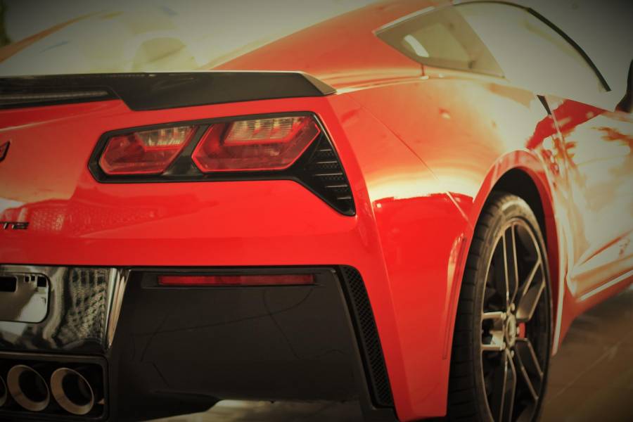 General Motors anuncia una versi&oacute;n el&eacute;ctrica del Corvette