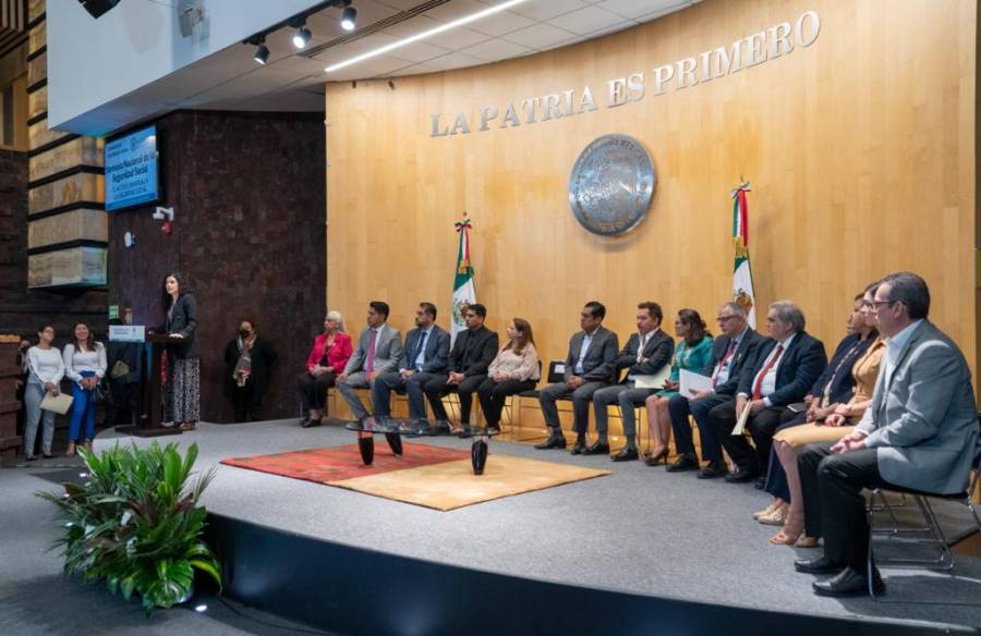 M&eacute;xico transita hacia la protecci&oacute;n universal: Luisa Alcalde