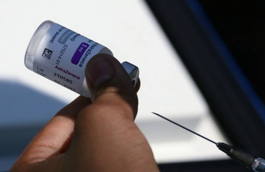 En abril, ISSSTE aplica m&aacute;s de 400 mil dosis anti Covid-19