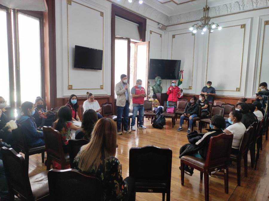 Madres de población callejera aseguran padecer doble discriminación