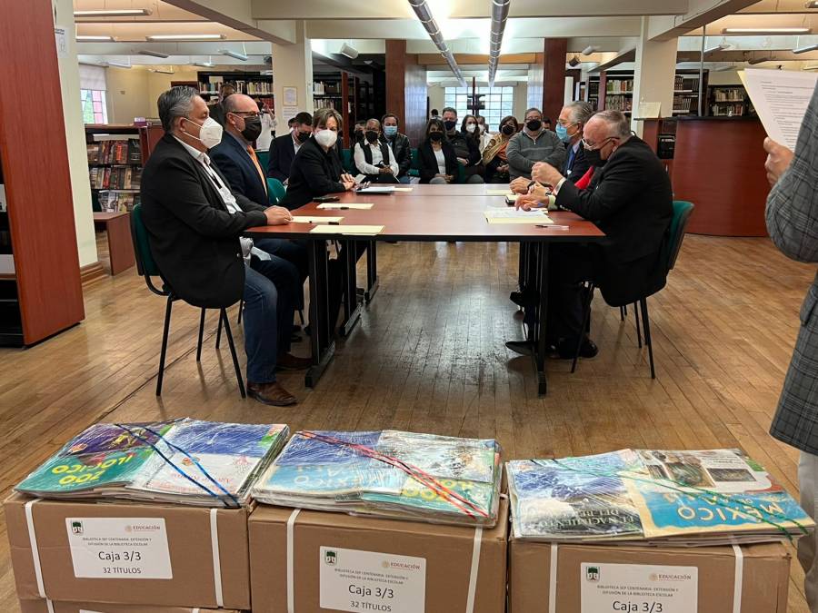 En SLP donan 50 mil libros a bibliotecas públicas de 58 municipios