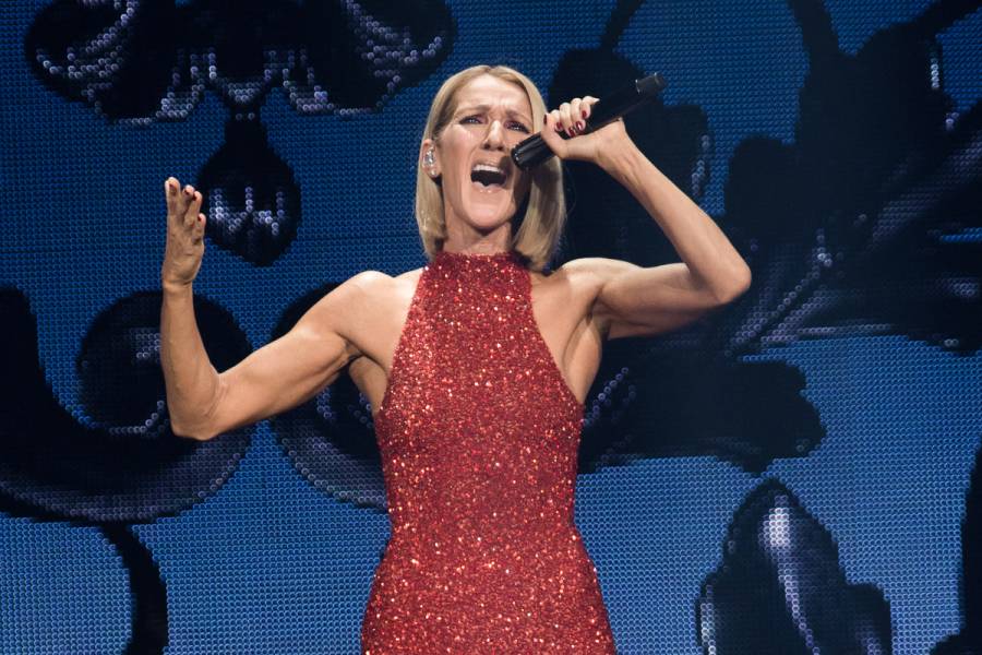 Celine Dion pospone su gira europea por problemas de salud