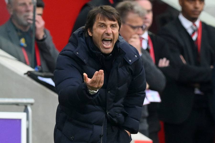 Conte desmiente rumores sobre su próximo fichaje por el PSG