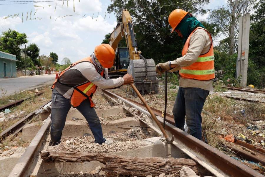 AMLO reitera que Tren Maya concluirá en 2023, pese a amparos