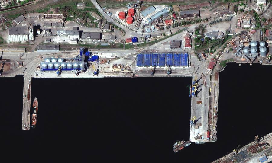 Evacuan a civiles de planta sidelúrgica en Mariúpol