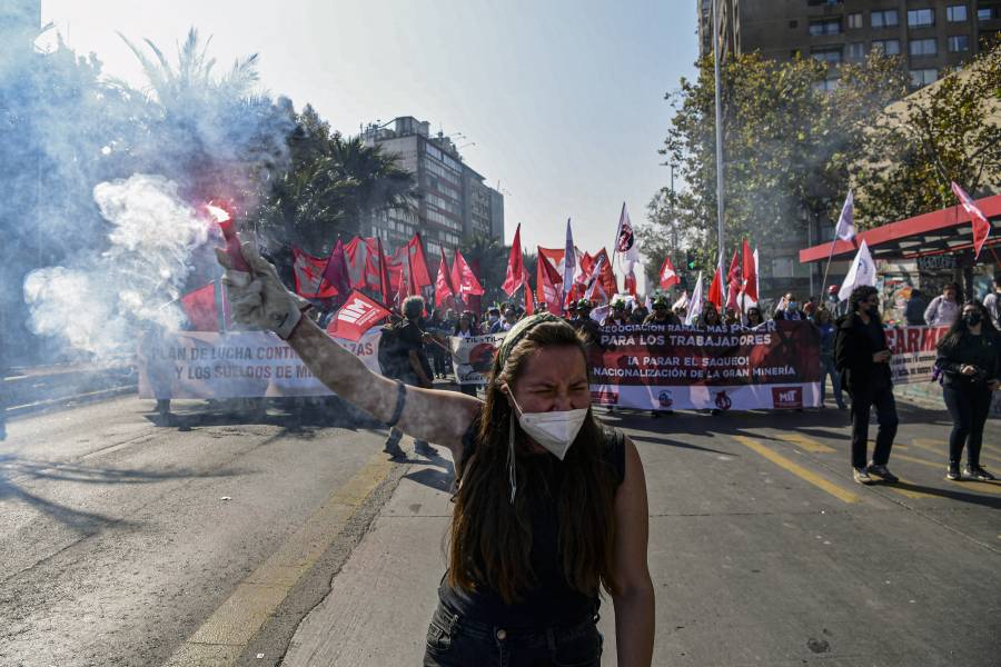 Tres personas baleadas durante manifestación en conmemoración del 1 de mayo en Chile