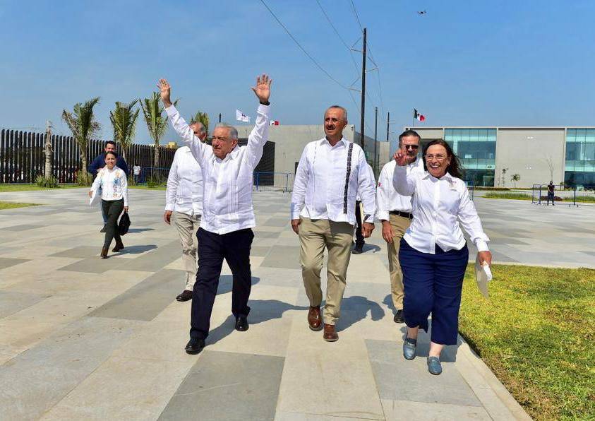 AMLO advierte a la oposición: seguiremos “ganando por paliza”