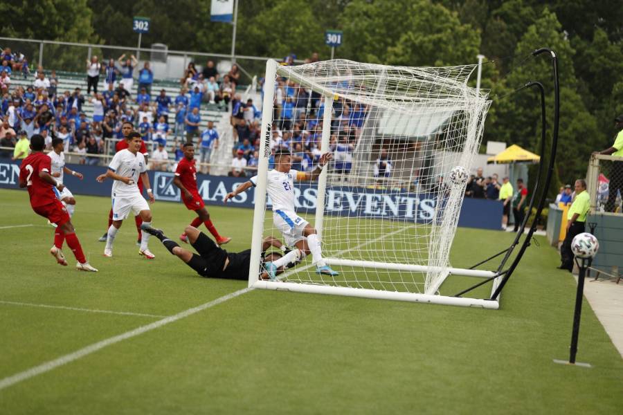 El Salvador vence 3-2 a Panamá en partido amistoso en Estados Unidos