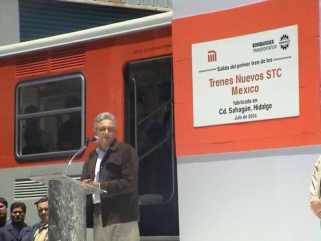 AMLO firma adquisición de 42 trenes para la nueva ruta maya