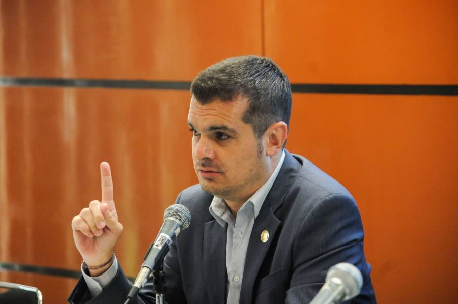 Reforma electoral que pretende “desbaratar” al INE, no pasara: PAN