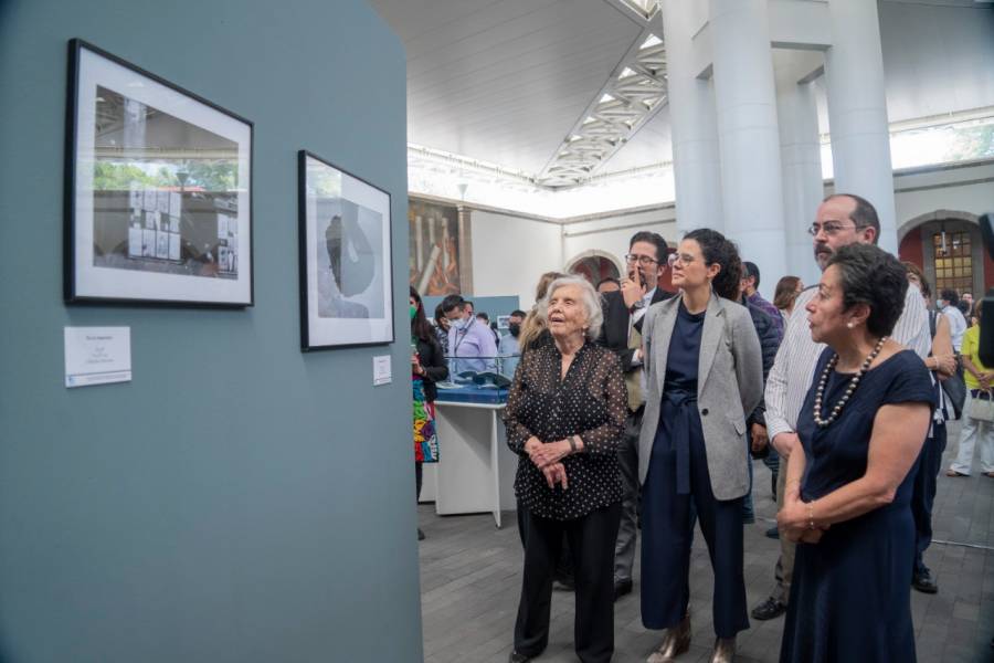 Inaugura STPS la exposición fotográfica Así Trabajo, La fotografía de Mariana Yampolski