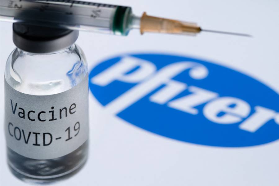 Facturaci&oacute;n de Pfizer se dispara, impulsada por vacuna anticovid