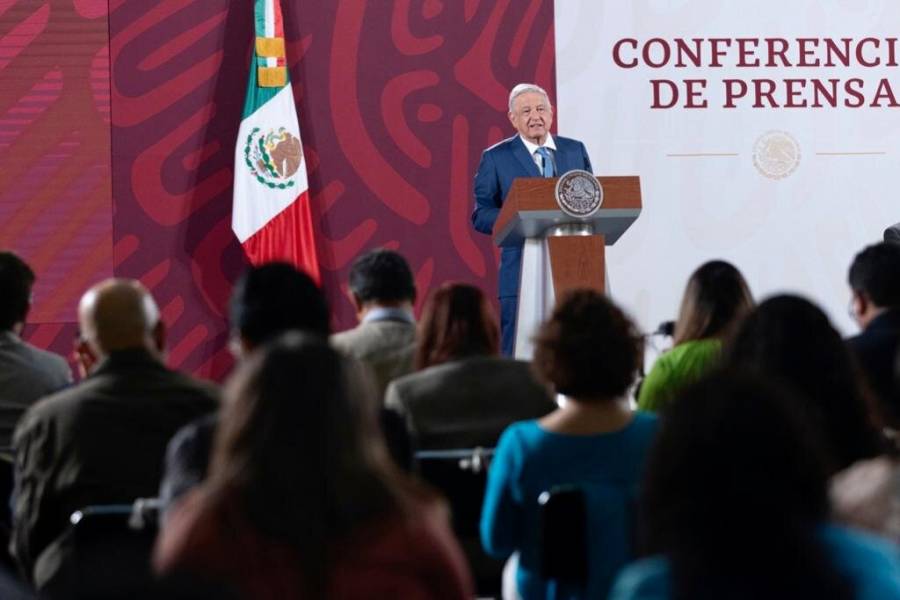 AMLO destaca que se ataca políticamente a Sheinbaum por tragedia en L12