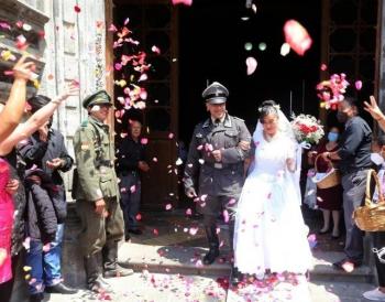 Organización judía pide a México a condenar boda con simbología nazi